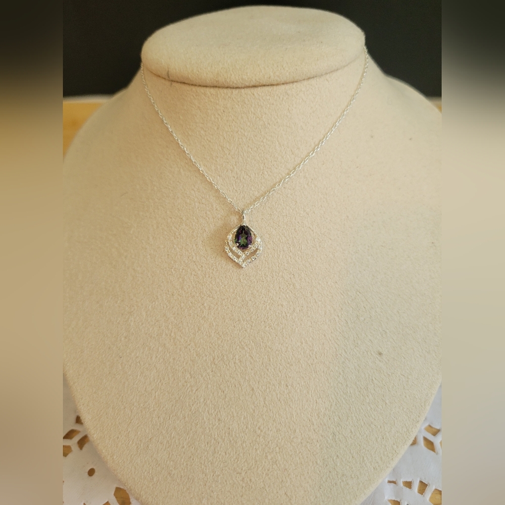 NIB Avon Studio 1886 Purple Necklace